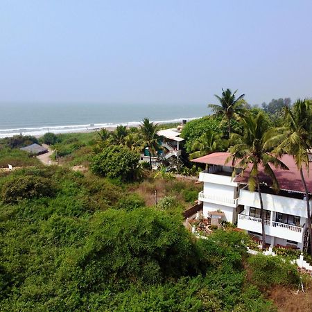 Shanu'S Seaside Inn - A Guesthouse, 100 Metres To Candolim Beach Ngoại thất bức ảnh