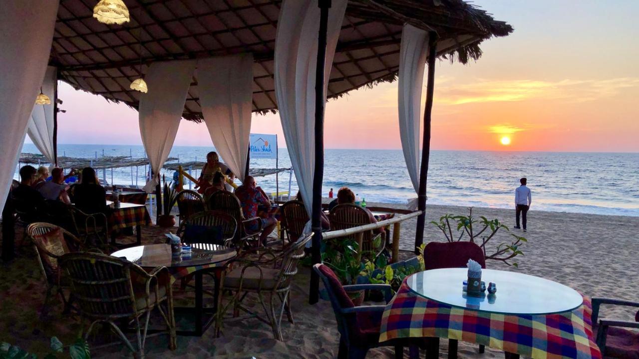 Shanu'S Seaside Inn - A Family-Run Guesthouse Just 100 Metres From Candolim Beach Ngoại thất bức ảnh