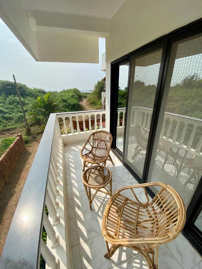 Shanu'S Seaside Inn - A Family-Run Guesthouse Just 100 Metres From Candolim Beach Ngoại thất bức ảnh